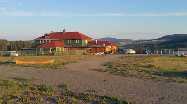 The Historic Chilcotin Lodge | Travel British Columbia